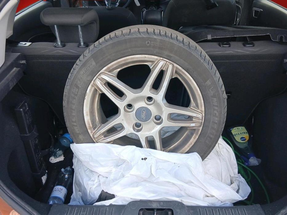 FORD Fiesta 2014