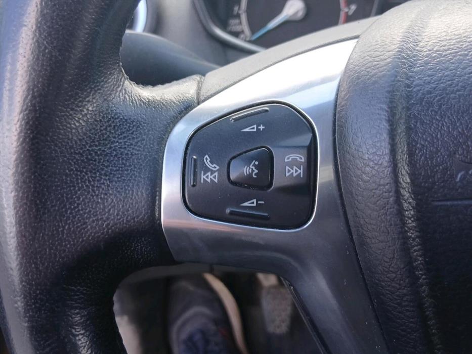 FORD Fiesta 2014