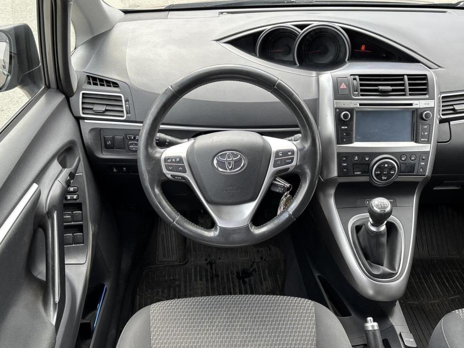 TOYOTA Verso 2014
