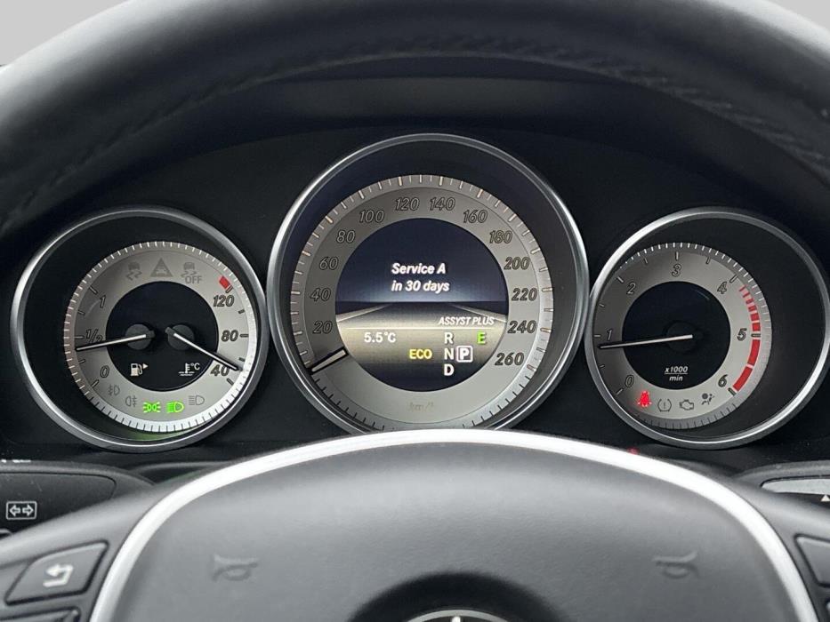 MERCEDES-BENZ E 2015