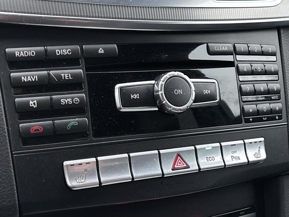 MERCEDES-BENZ E 2015