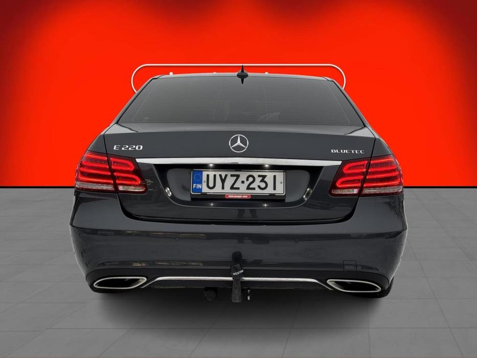 MERCEDES-BENZ E 2015