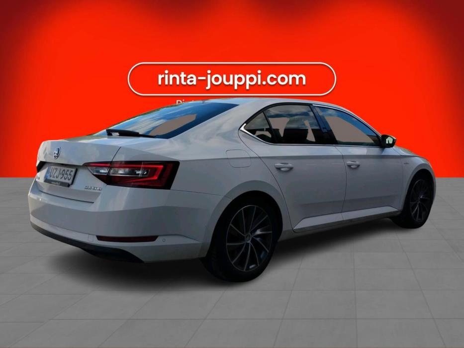 SKODA Superb 2016