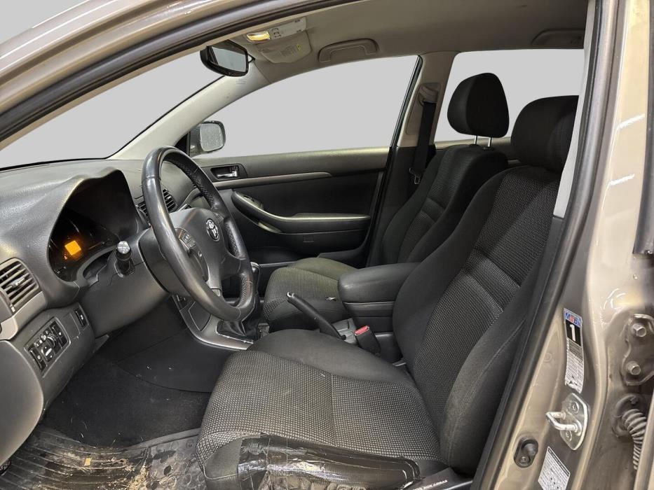TOYOTA Avensis 2006