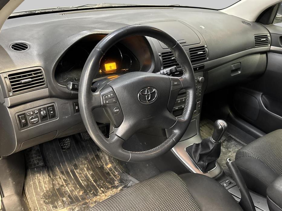 TOYOTA Avensis 2006