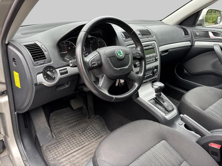 SKODA Octavia 2013