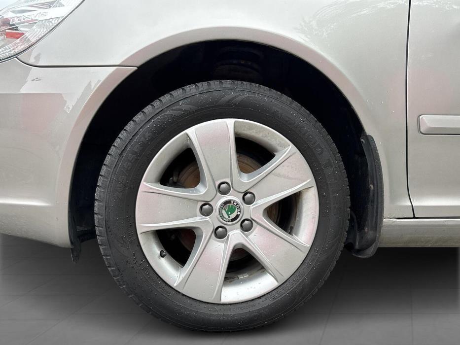 SKODA Octavia 2013
