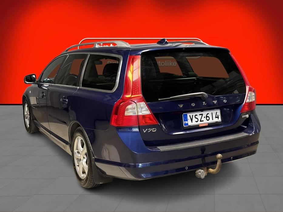 VOLVO V70 2012