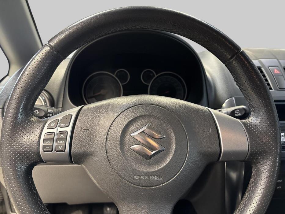 SUZUKI SX4 2013