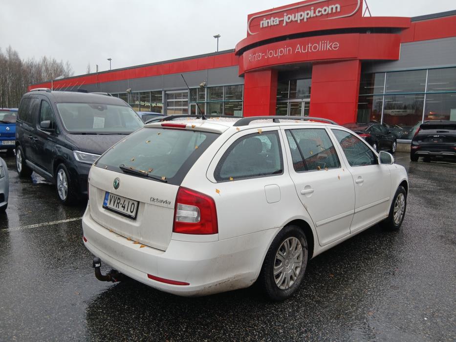 SKODA Octavia 2011