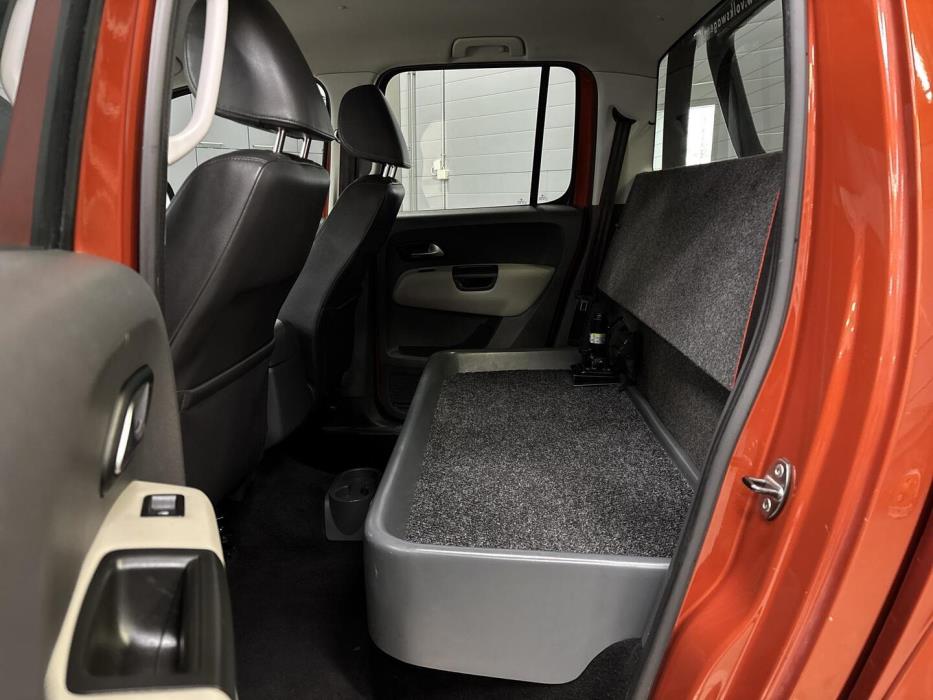 VOLKSWAGEN Amarok 2014