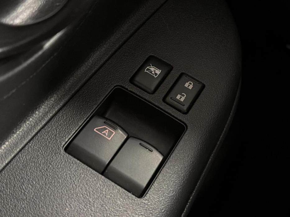 NISSAN Micra 2015