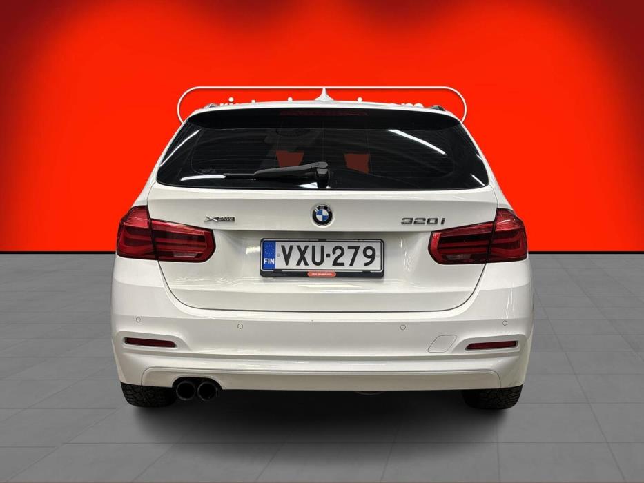 BMW 320 2016