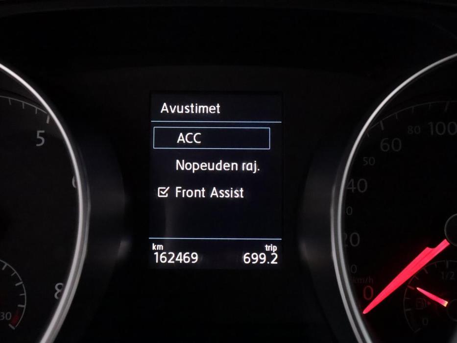 VOLKSWAGEN TOURAN 2019