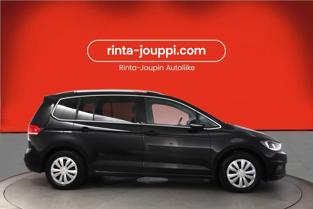 VOLKSWAGEN TOURAN 2019