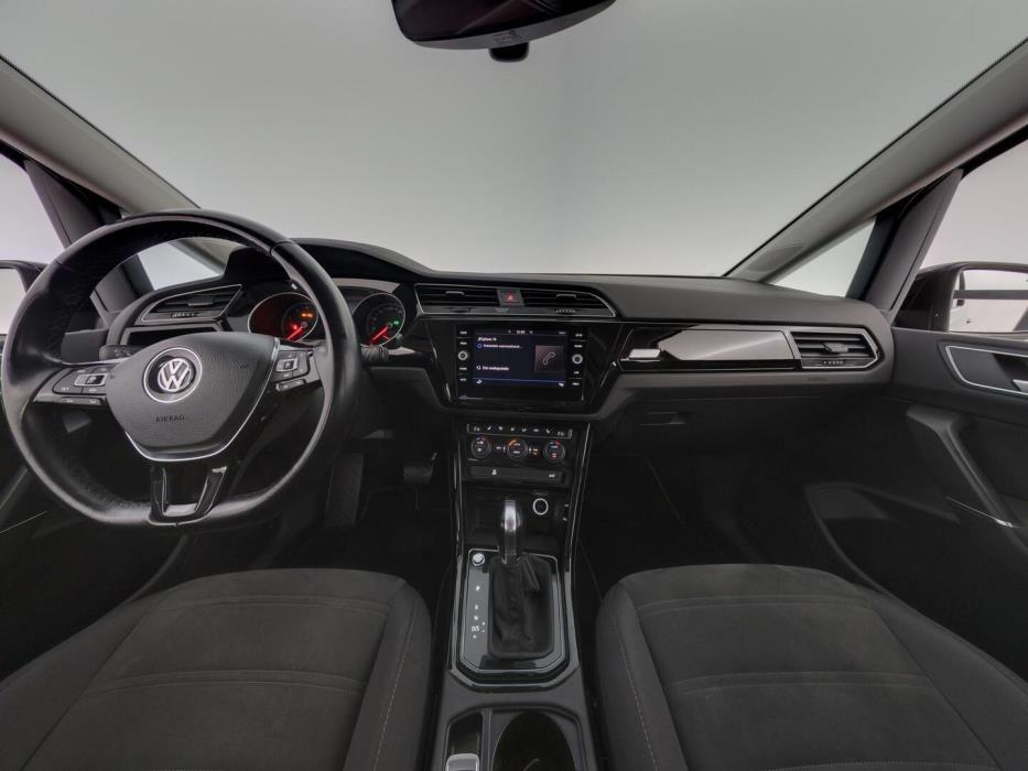 VOLKSWAGEN TOURAN 2019