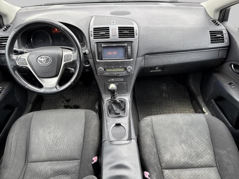 TOYOTA Avensis 2009