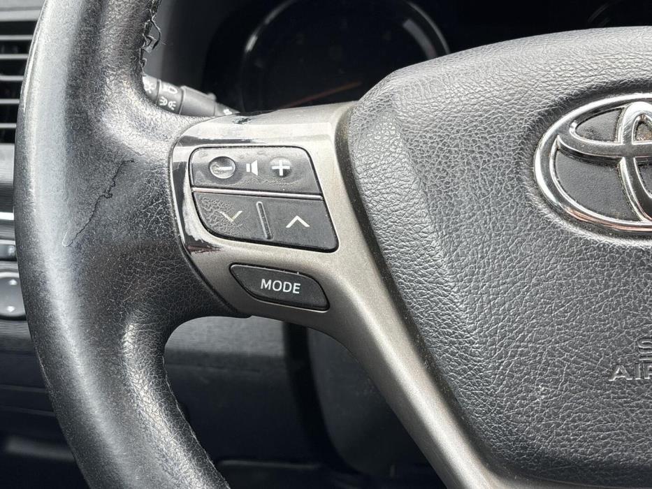 TOYOTA Avensis 2009