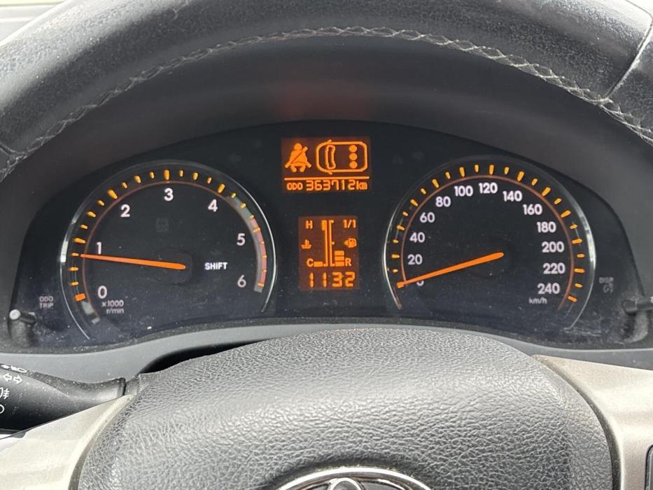 TOYOTA Avensis 2009