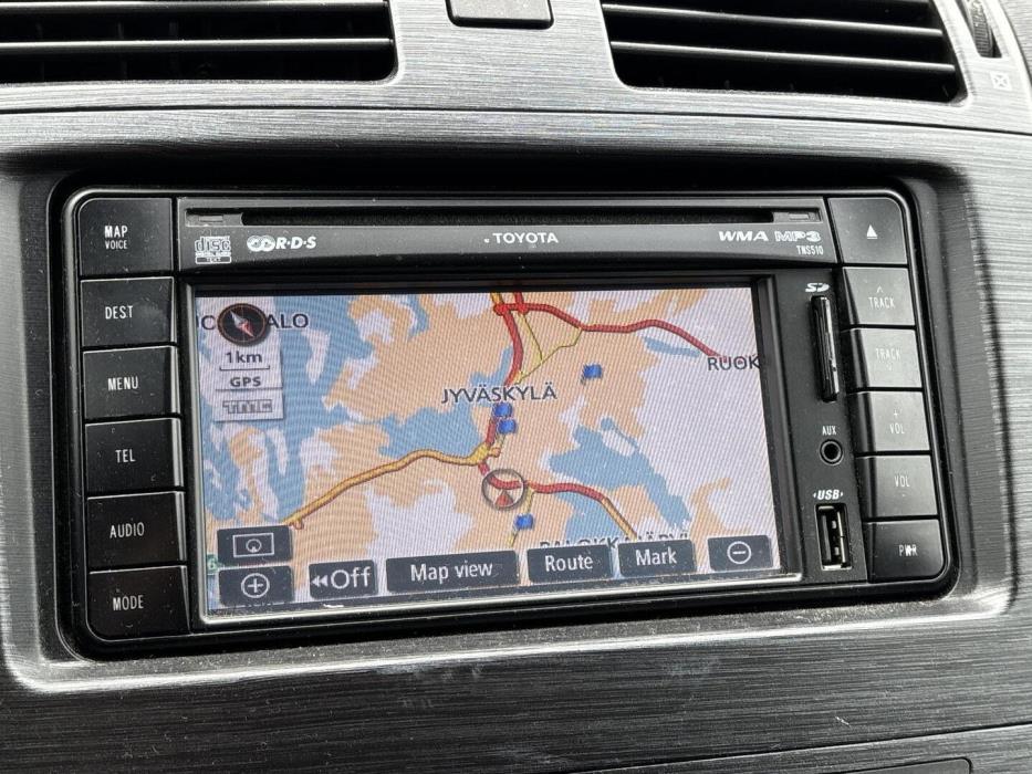 TOYOTA Avensis 2009