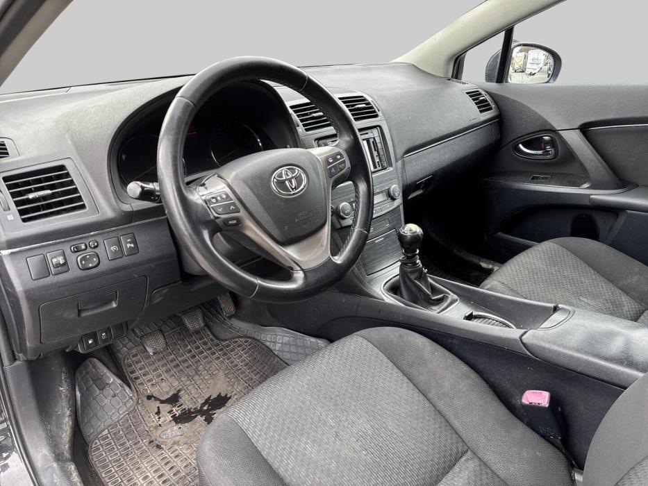 TOYOTA Avensis 2009