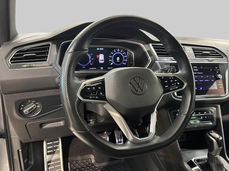 VOLKSWAGEN Tiguan 2021