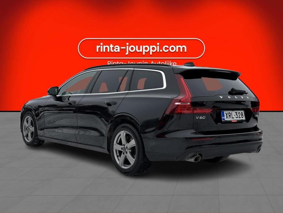 VOLVO V60 2022