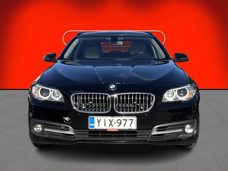 BMW 518 2015