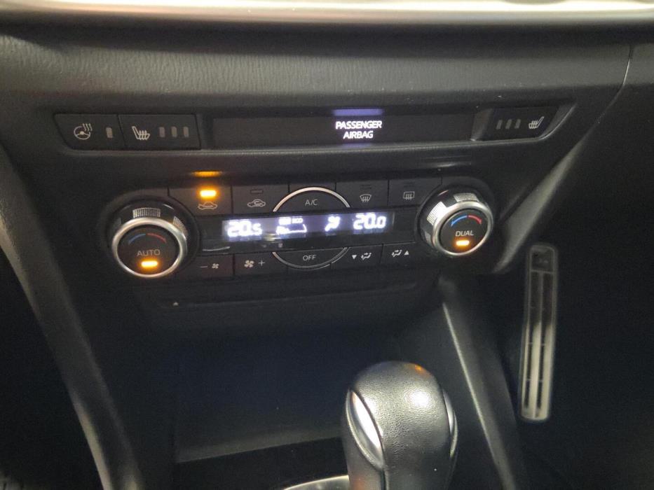 MAZDA 3 2017