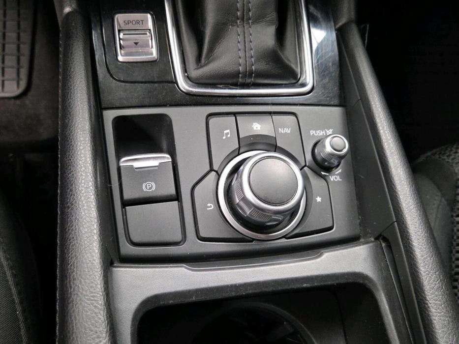 MAZDA 3 2017