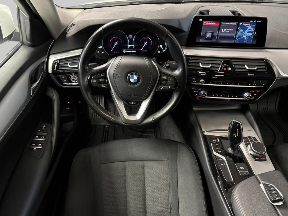 BMW 530 2019