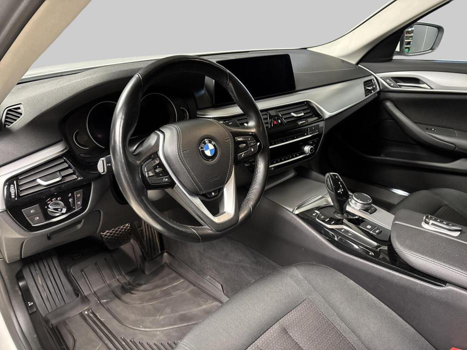 BMW 530 2019