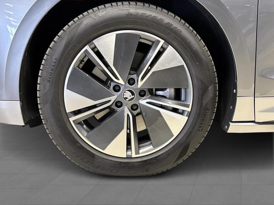 SKODA ENYAQ 2025