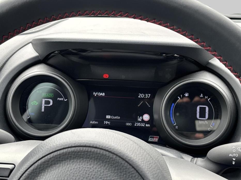 TOYOTA YARIS 2022