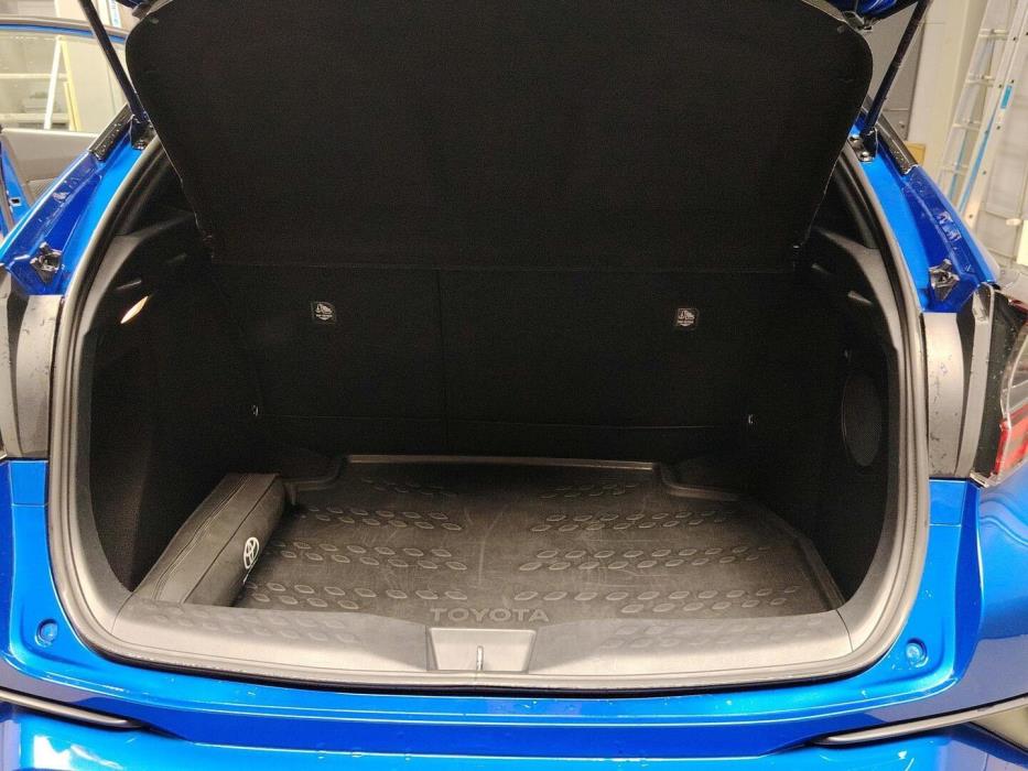 TOYOTA C-HR 2019