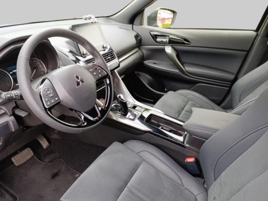 MITSUBISHI ECLIPSE CROSS 2024