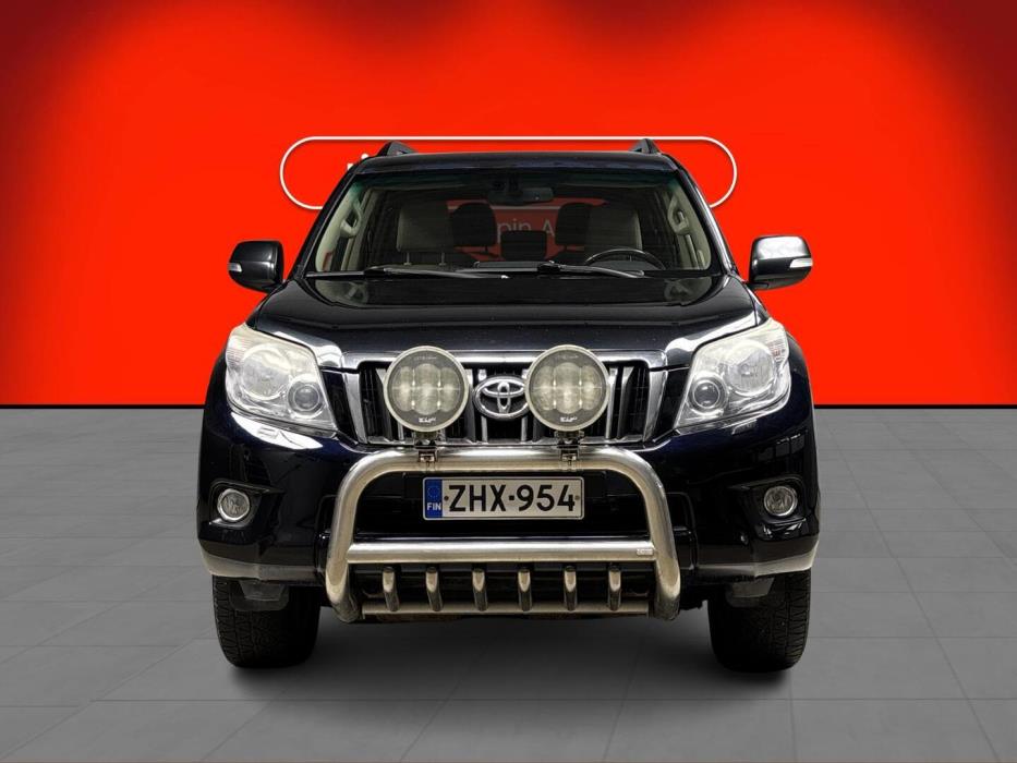 TOYOTA Land Cruiser 2010