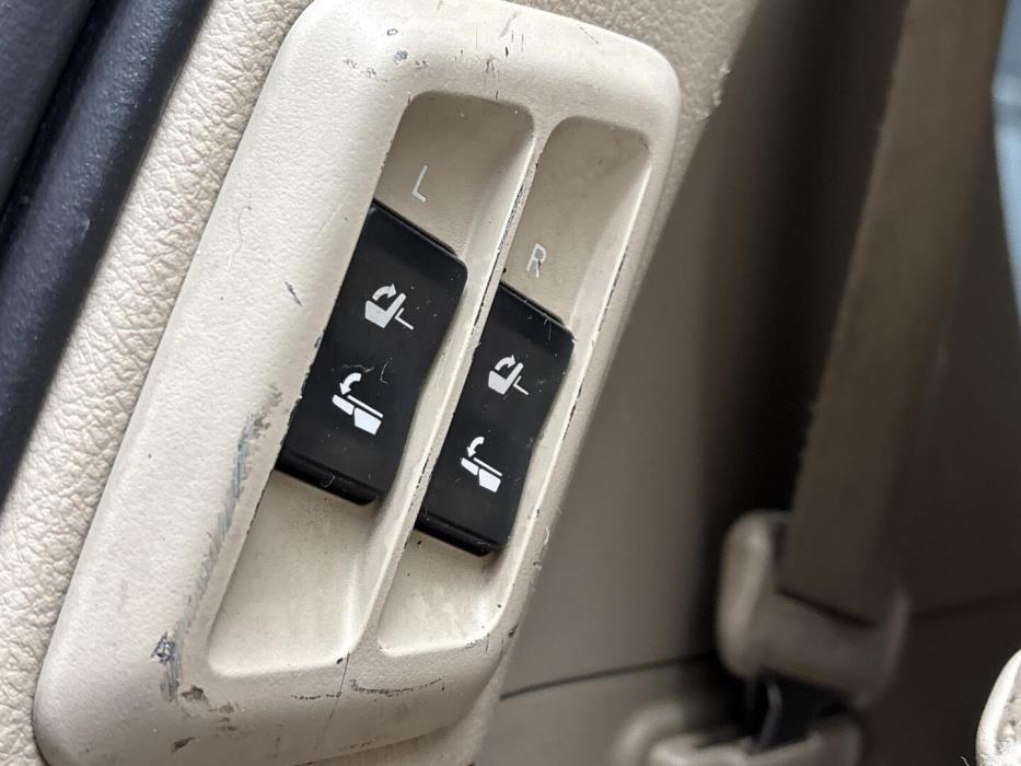 TOYOTA Land Cruiser 2010