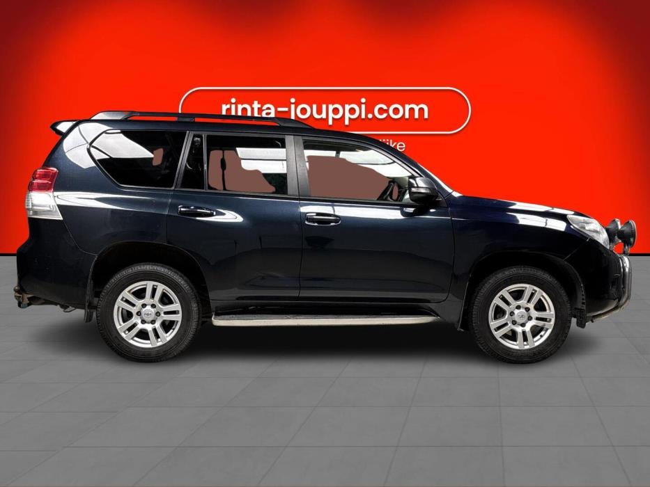 TOYOTA Land Cruiser 2010
