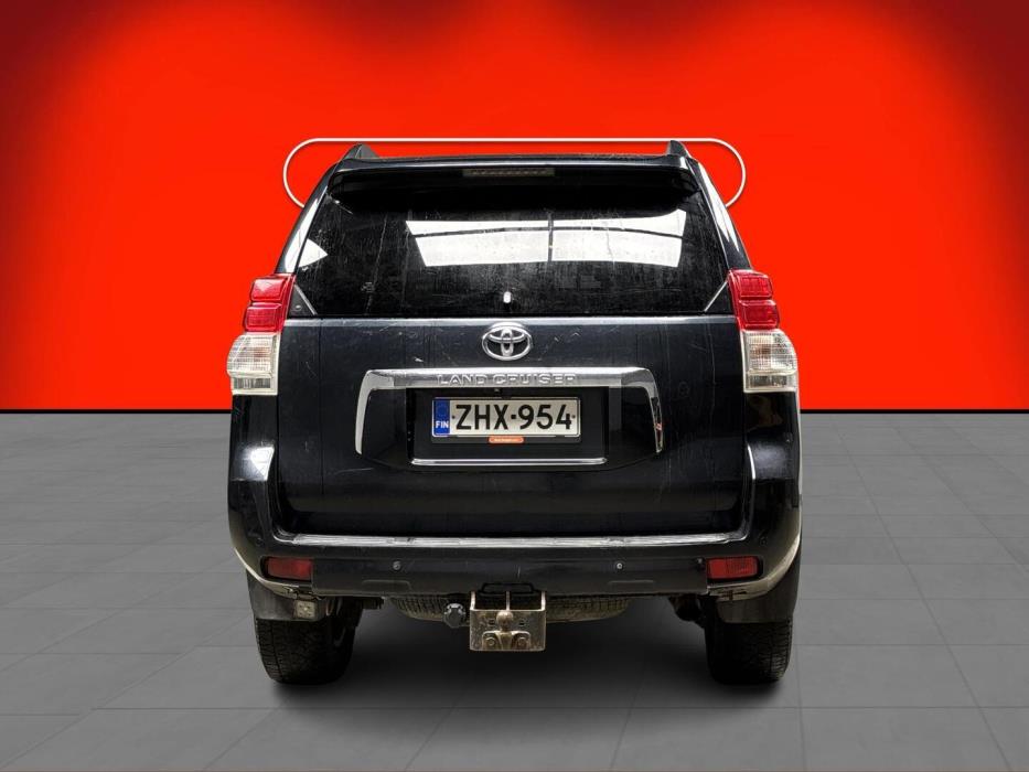 TOYOTA Land Cruiser 2010