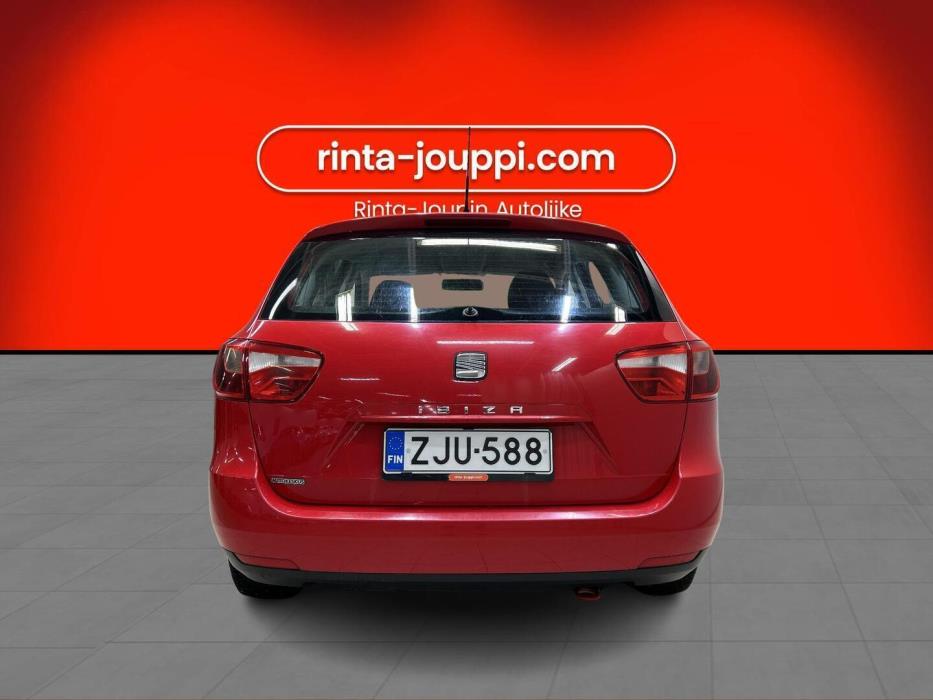 SEAT Ibiza ST 2013