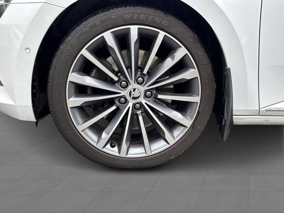 SKODA Superb 2019