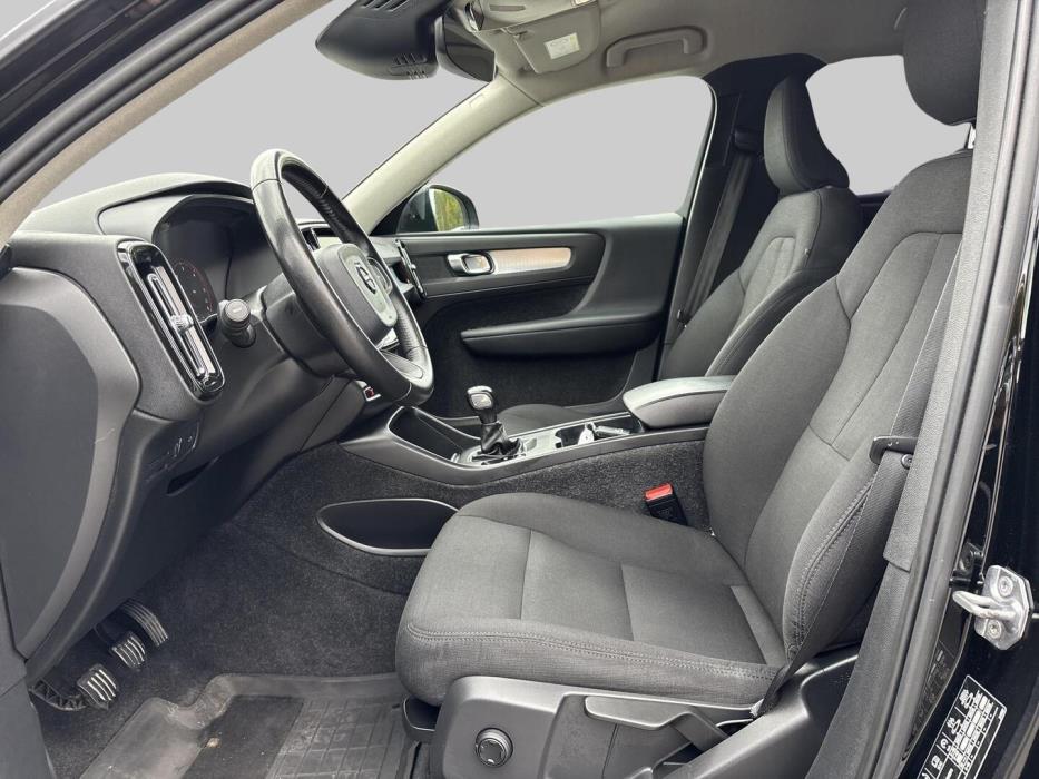 VOLVO XC40 2019