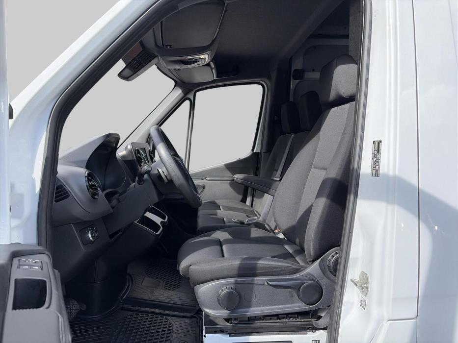 MERCEDES-BENZ Sprinter 2022
