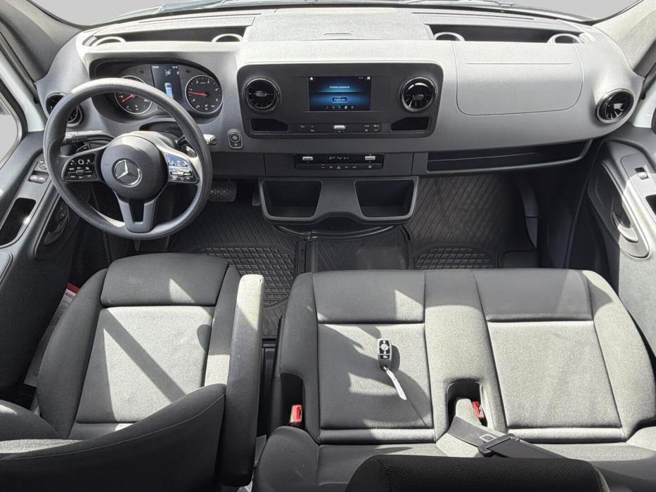 MERCEDES-BENZ Sprinter 2022
