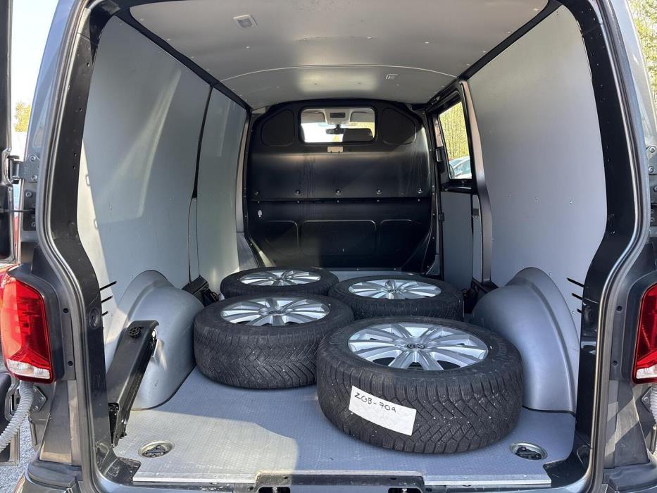 VOLKSWAGEN Transporter 2022