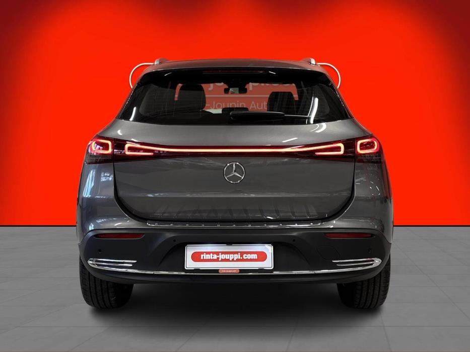 MERCEDES-BENZ EQA 2022
