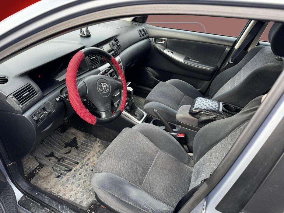 TOYOTA Corolla 2003
