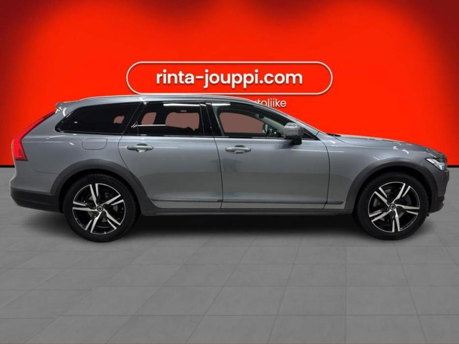 VOLVO V90 CROSS COUNTRY 2018