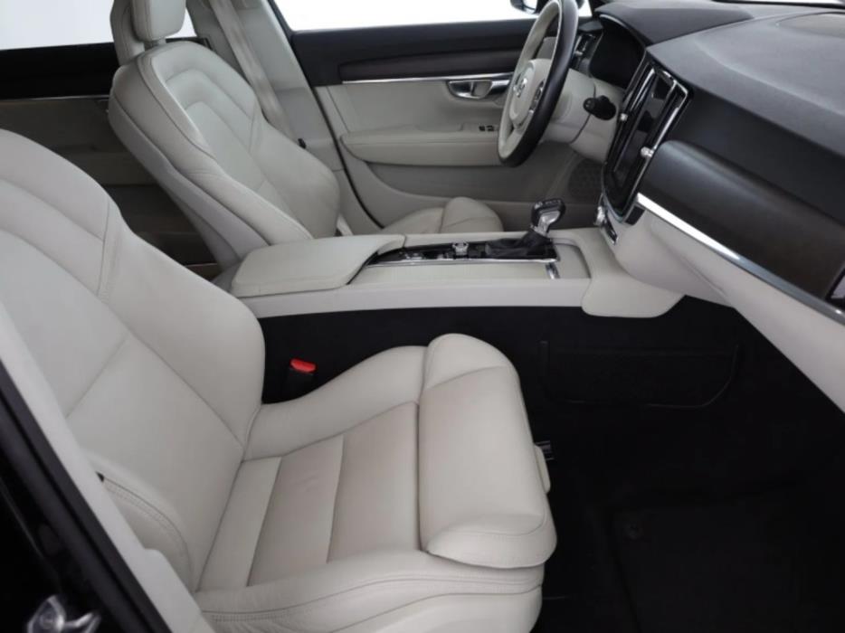 VOLVO V90 CROSS COUNTRY 2017